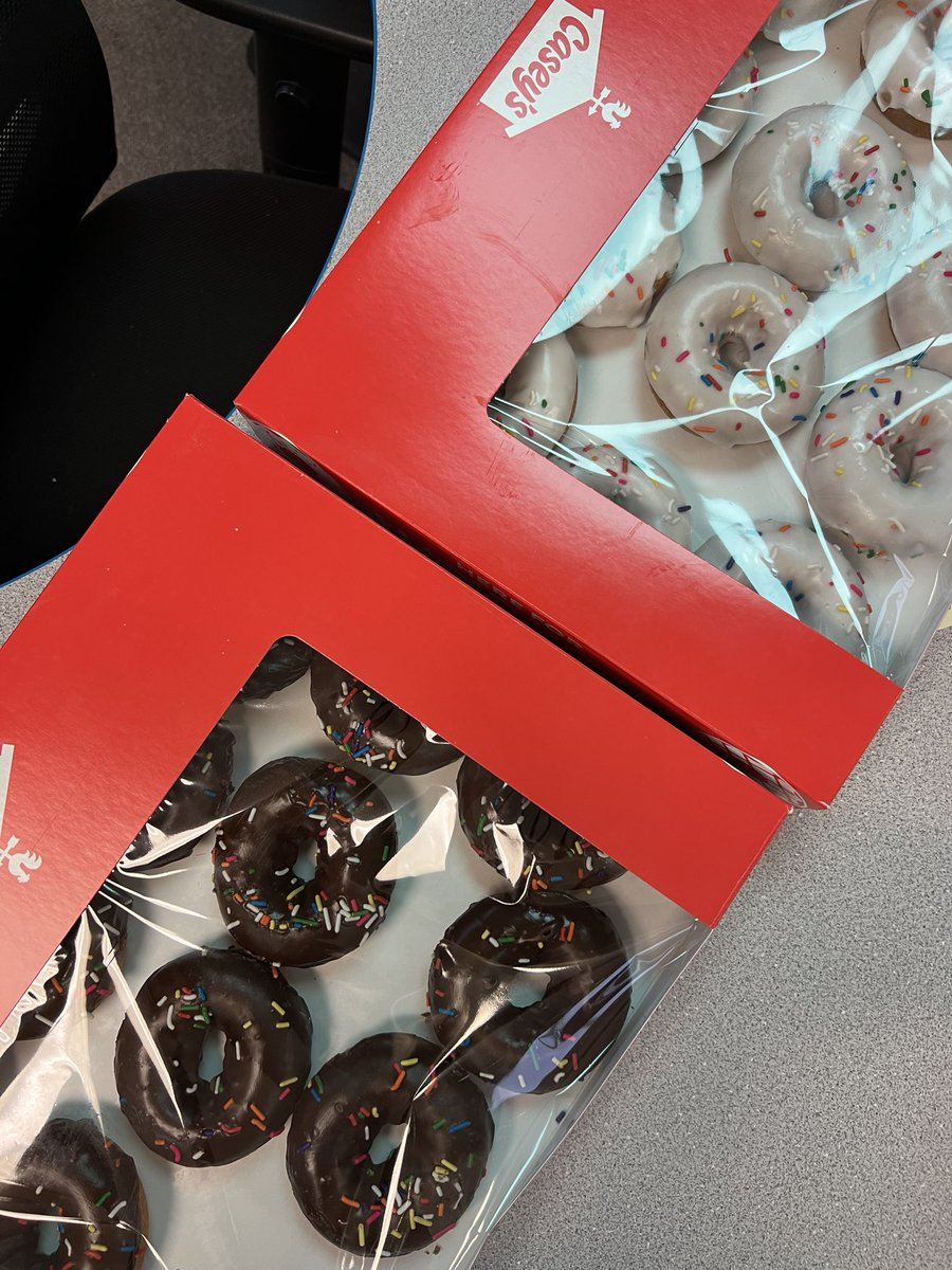 breakfast powered by <a href="/caseysgenstore/">Casey's</a> when your students reach a goal 🤩 best way to kick off fri-yay!!