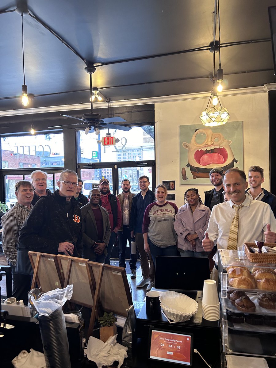 djrushierush's tweet photo. CPS Government teachers supporting cps alum. #iamcps, #blackcoffelounge https://t.co/k13ZkMTzZM