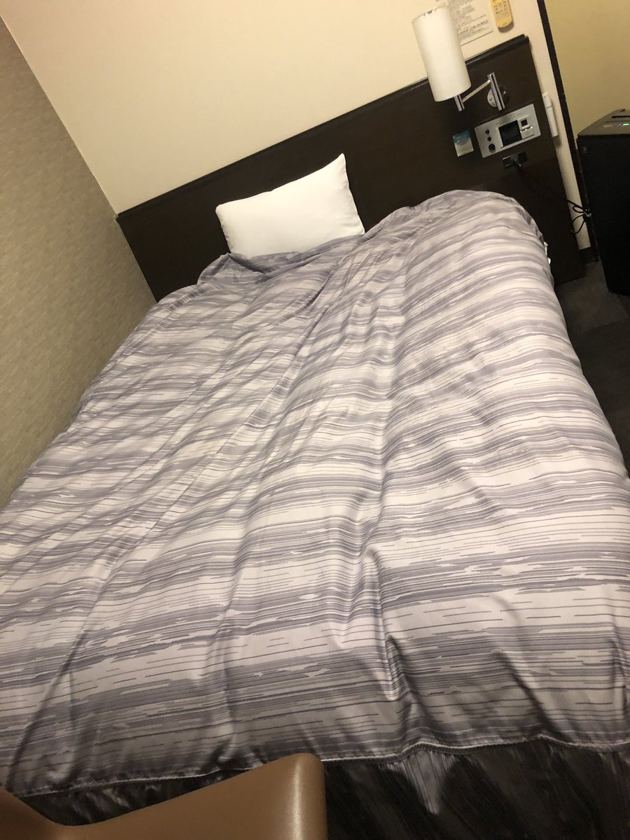 study_makochan's tweet photo. 今までアパホテルか、それ以外か。のレベルでアパ信者でしたが、ルートインが快適すぎる🏨大浴場もあるし空気清浄機もあるよ！なんならルートインの方が部屋が広いよ！ https://t.co/Uqq0SE2Yu6