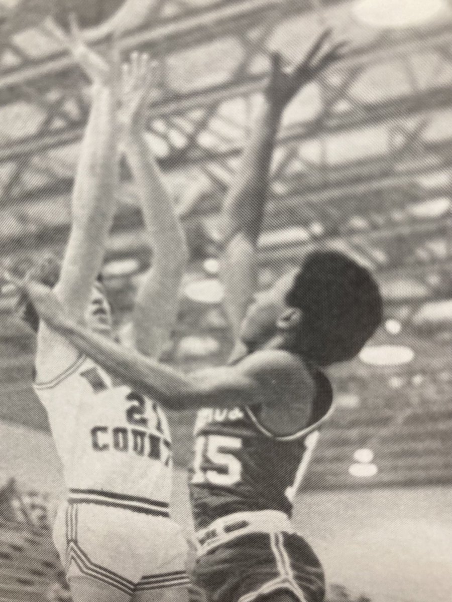 NelsonCoHSAthl1's tweet photo. Remember when: Nelson Co Jerry Maupin shoots over an opponent in a varsity game, the year was 1976. https://t.co/4CW47fyv3L