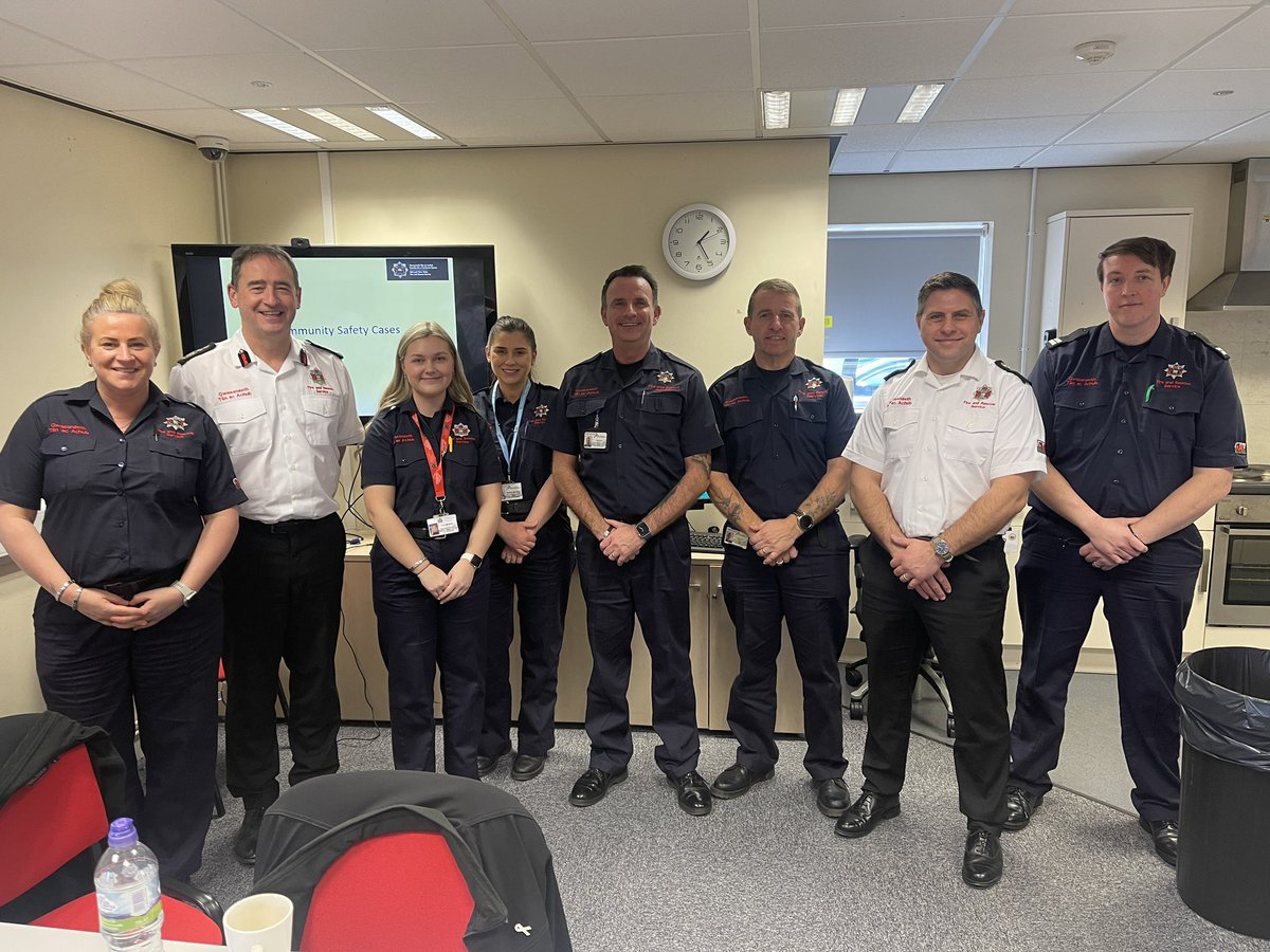 Great to spend a morning with our Southern Div Community Safety team - an opportunity to learn about the amazing work they do to keep our communities safe. Home Safety, Safeguarding, Target Hardening, Hoarding are just some of the issues that they deal with on a daily basis