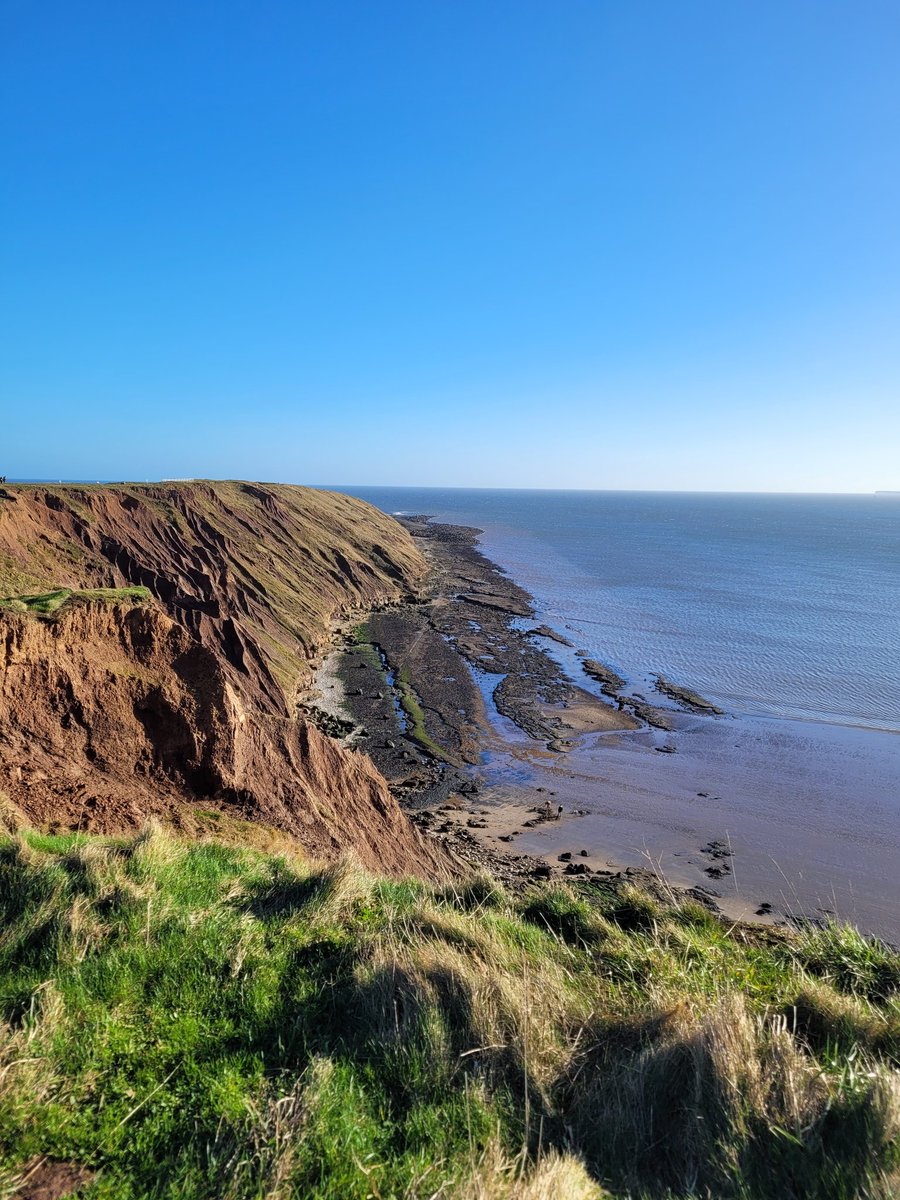 YaTHMarineUnit's tweet photo. Stunning views whilst checking areas @Humberbeat and @NYorksPolice  along the east coast today. https://t.co/gD3dzUZ0LH