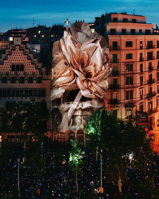 pablorfraile's tweet photo. 🪸🐠 On the eve of @soficrespo91 ‘s groundbreaking activation at @CasaBatlloGaudi , excitement surges through me. After a 12-hour flight to witness this in person, the anticipation is immense. A pivotal moment for digital art, following in the footsteps of @refikanadol ’s influential showcase

Sofia’s innovative fusion of AI and natural forms at Casa Batlló, a pioneer of digital art innovation, is set to be a landmark in her career and a transformative event for the art form. This event is more than an exhibition; it’s a pivotal showcase of how digital art can captivate and inspire on a global scale

I invite the digital art community worldwide to join us in this excitement. Witness this extraordinary moment in person or through the live stream. Those attending at Casa Batlló will be treated to a special “memento” in collaboration with our favorite partners @FeralFile , enhancing the experience

Your support can amplify this event’s impact, helping to solidify digital art’s rightful place in the broader art world. This is our chance to collectively push forward the boundaries of creativity and technology

We’re thrilled to have played a role in bringing this visionary work to life at Casa Batlló, an institution that continues to redefine the possibilities of digital art. Don’t miss being part of this defining moment in digital art. Witness the power of art and innovation combined! 🪸🐠