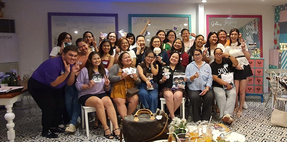 LittleStarElle's tweet photo. Met new believers today and celebrated TK day! Thank you for having us! @tk_bgn #TKday https://t.co/zx7K34XcZv