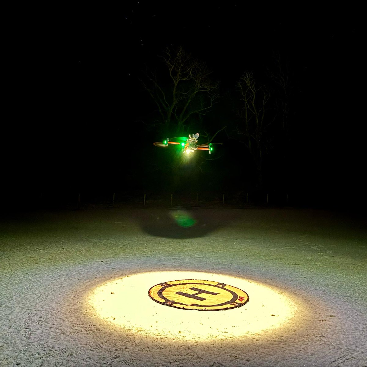 SARAA Pilots from Oban Mountain Rescue Team were training at night this week. Night flying can be tricky, especially in Winter conditions and requires regular practice. They managed to capture some stunning pics whist flying #dronesforgood #VolunteeringToSaveLives