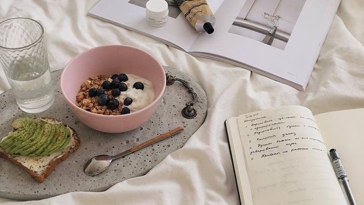 chanelkake's tweet photo. extra blueberries please ♡ https://t.co/dAehiZRZQ1