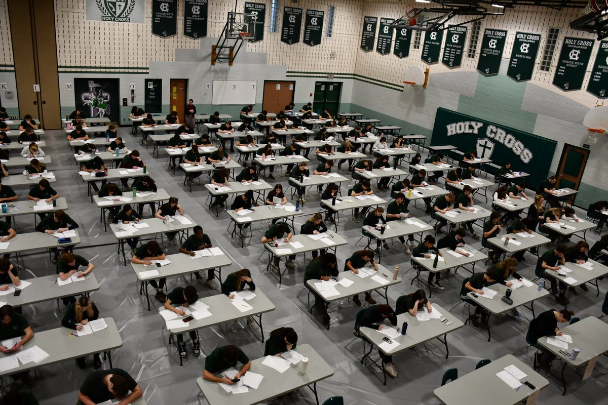 Holy Cross tweet media