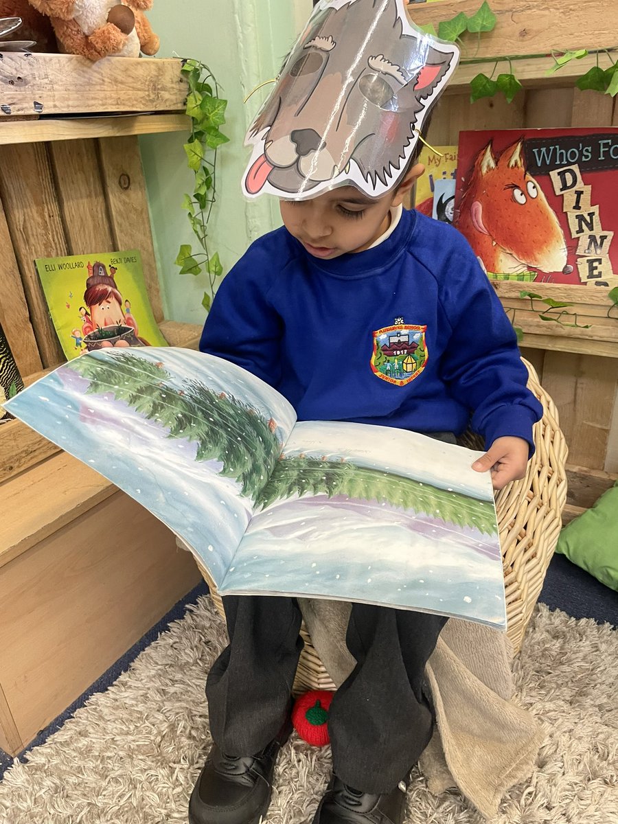 FlushdykeClass1's tweet photo. Children having a love for stories at such a young age is so important!💫  #EYFS #Magicofstories https://t.co/hCUeSVimoS