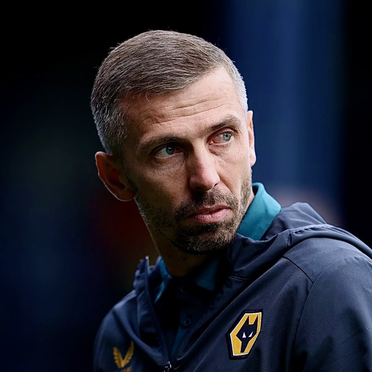 AlexDorgo24's tweet image. 🐺🏴󠁧󠁢󠁥󠁮󠁧󠁿 𝐆𝐚𝐫𝐲 𝐎’𝐍𝐞𝐢𝐥 𝐲 𝐬𝐮 𝐭𝐫𝐚𝐛𝐚𝐣𝐨 𝐞𝐧 𝐬𝐢𝐥𝐞𝐧𝐜𝐢𝐨

Momento de sacar el bisturí para analizar el rendimiento de uno de los entrenadores revelación en esta Premier League. Agradezco un ❤️+🔁+👤 para difundirlo al máximo.

🧵⤵️