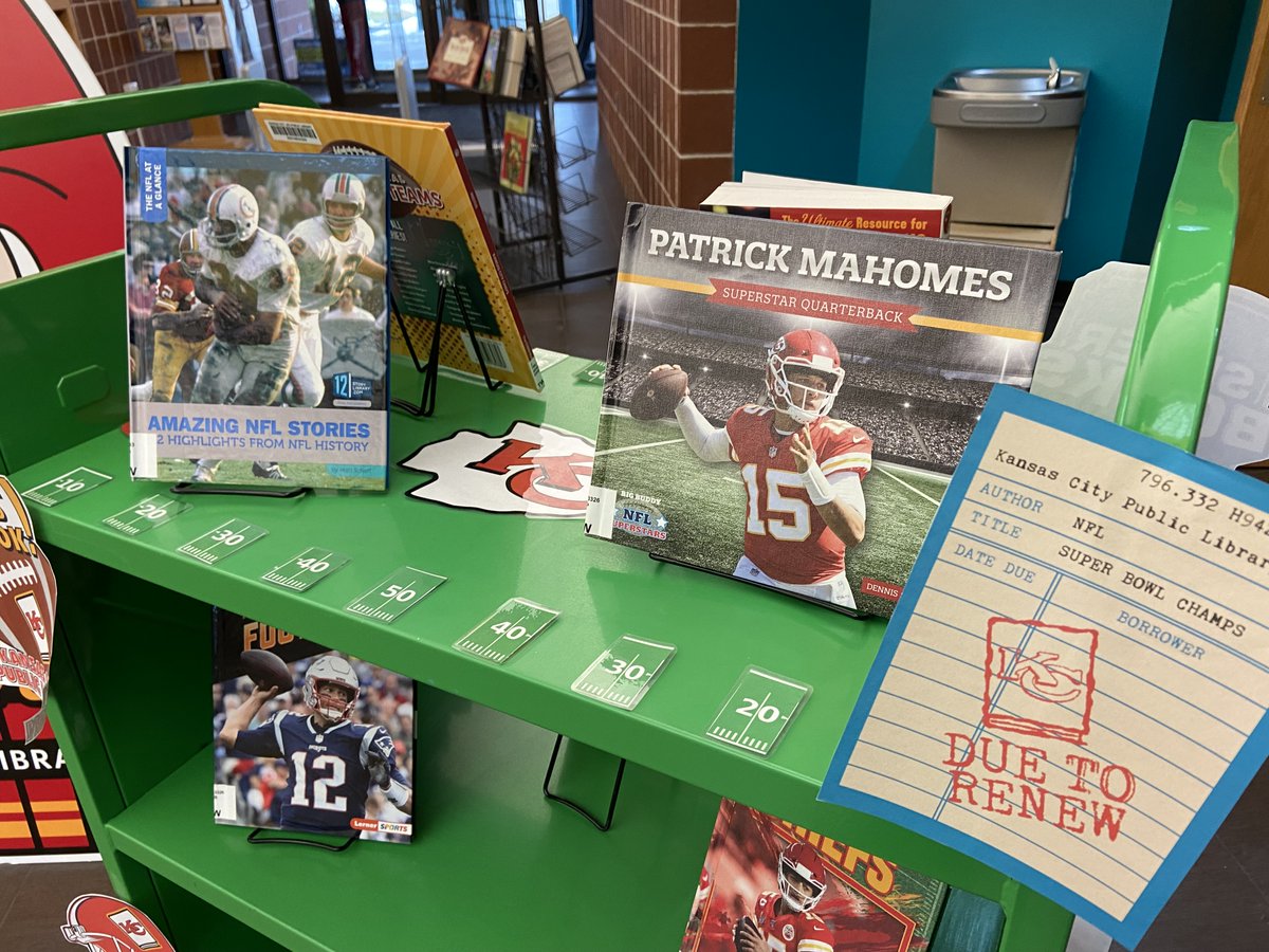 KCLibrary's tweet photo. Our Trails West Branch is ready for #ReadFriday! What titles should Coach Read tackle before Sunday?
#NFLPlayoffs #KCvsBAL https://t.co/uzWgluG86K