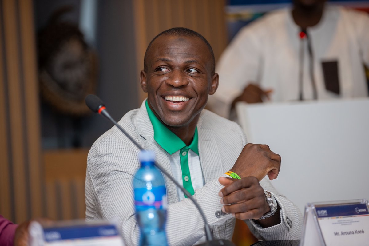 IOMROWCA's tweet photo. Across Africa, many youth leave their homes to pursue their sporting dreams.
On the sidelines of the #AfricaCupofNations in Cote d'Ivoire, a crucial dialogue was held to create a level playing field and to strengthen safe and regular #migration pathways for these young athletes. https://t.co/OK0uk0w4GW
