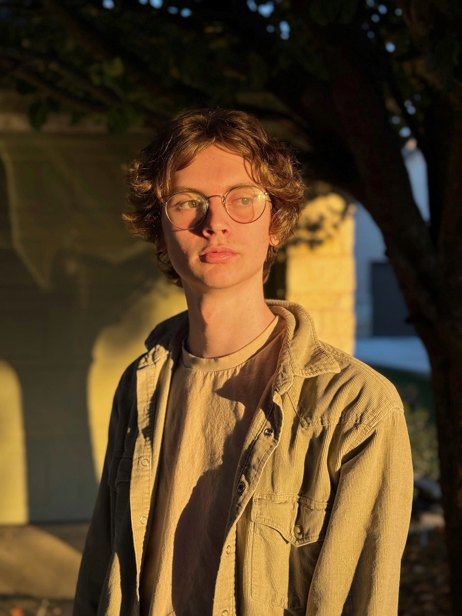 TomGlennHS's tweet photo. GHS Senior, Hudson Bell, first Glenn Choir student to be selected to the All-State Choir.  Choir Director Theresa Killingsworth says, “Hudson  makes all the students feel like a vital member of the program.”  Congrats to Hudson Bell, Leander ISD’s Fine Arts Student of the Week! https://t.co/AiXwzxXq9w