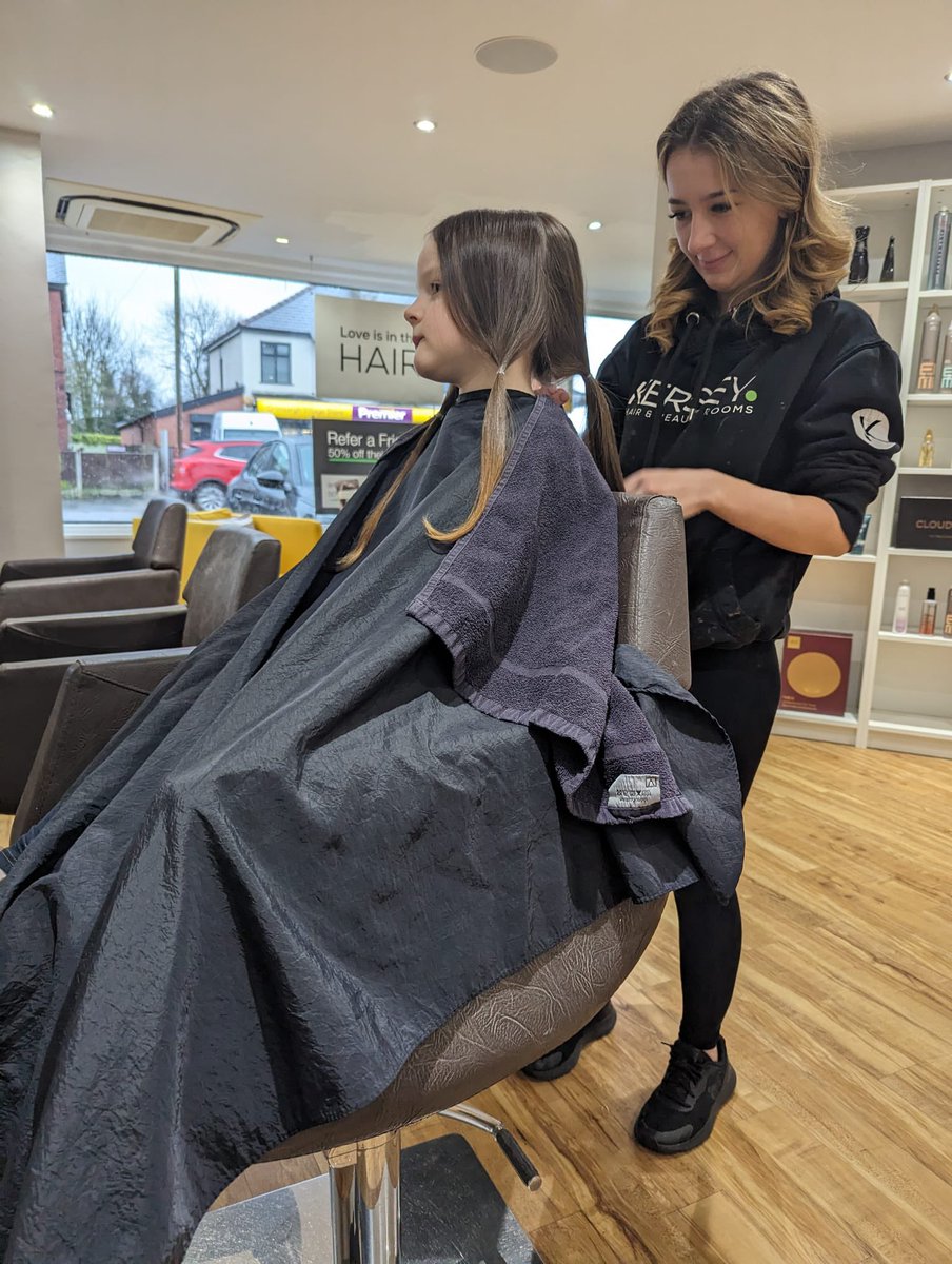 NipponUK's tweet photo. Alice is only 5 years old and trains in Ju Jitsu with us at her primary school and at our Preston Dojo. 

She decided by herself that she would like to donate her hair to The Little Princess Trust. 

Well done Alice! We are very proud of you.

https://t.co/oEit5AokwQ https://t.co/CTOPodZBvu
