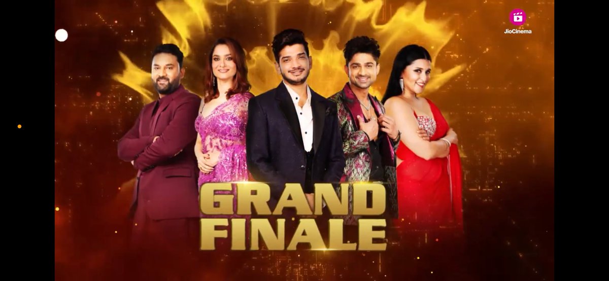 Are you excited for the grand finale?
1 #MunawaraFaruqui 
2 #AbhisekKumar 
3 #AnkitaLokahande 
4 #ManaraChopra 
5 #ArunMashettey 
Top5🔥