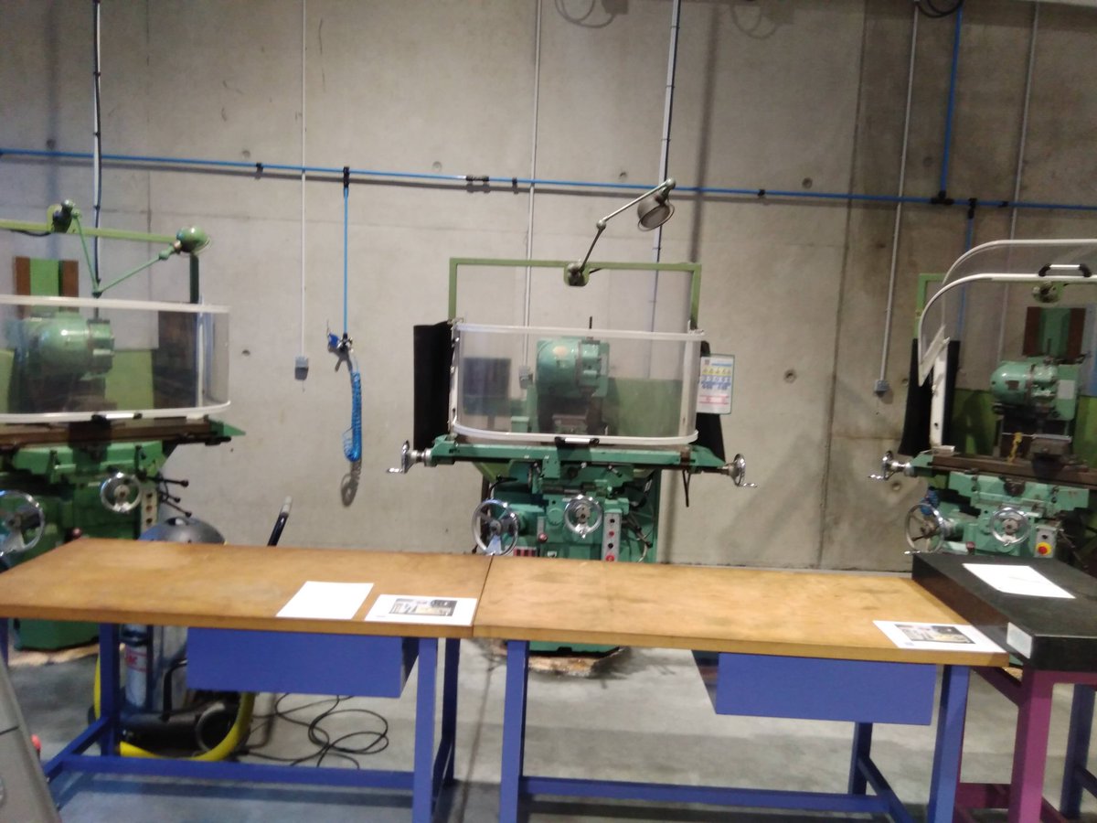 LondeStephan's tweet image. Fraiseuse traditionnelle #fraisage #fraiseuse