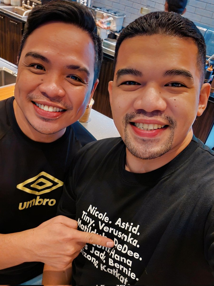 pauloMDtweets's tweet photo. It's @DeeDeeMarieH in the house y'all! It was nice to finally meeting you *kilig. Hugs &amp; Kisses from Manila 

#DragRacePH #DragRacePH2 #boogsh! https://t.co/WfUy4JRaM9