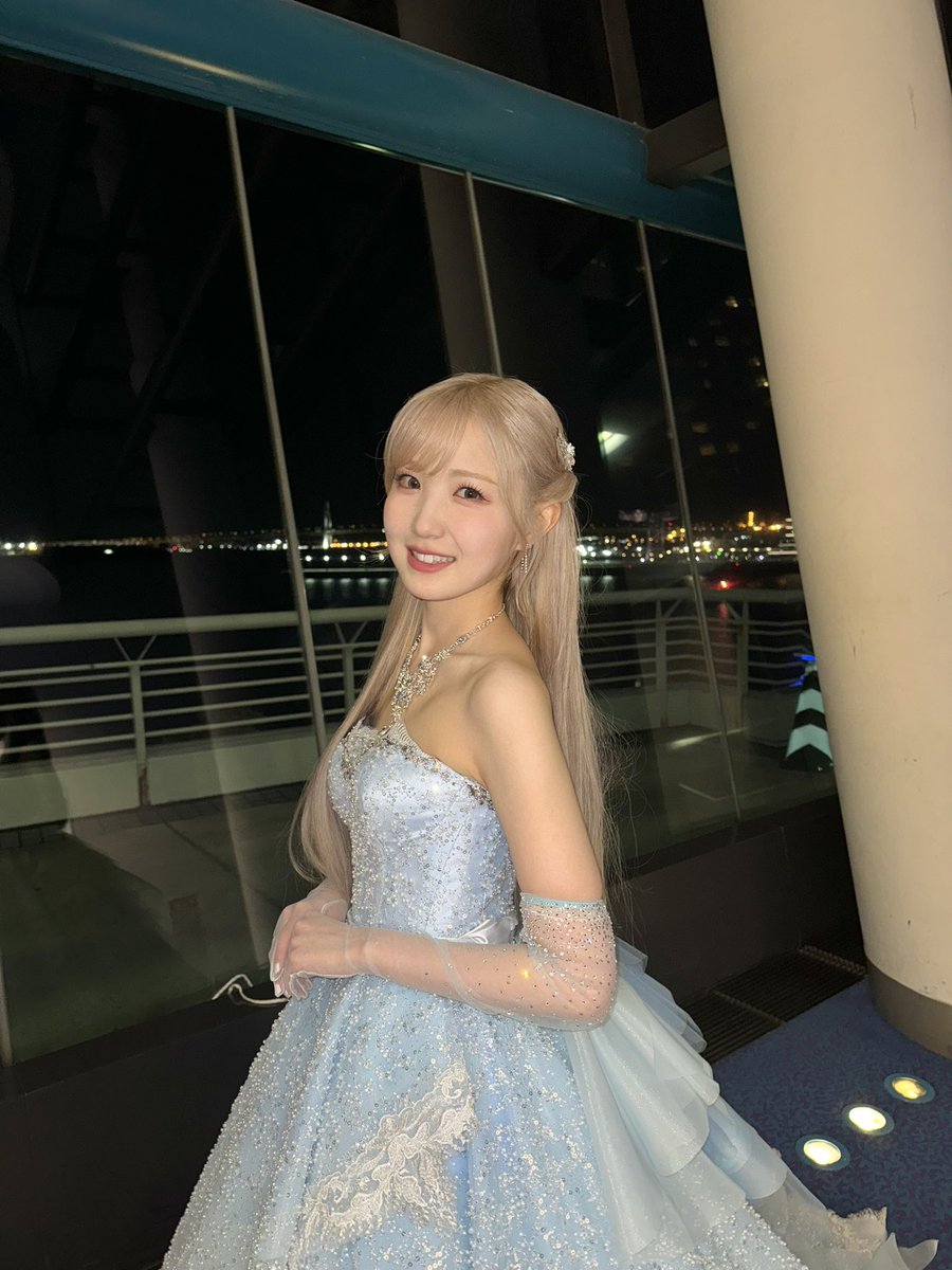 hnd_htm__1006's tweet photo. 皆さんから沢山の愛をいただき
一瞬一瞬が本当に幸せな時間でした。

今までお世話になった方々、いつも応援してくださる方々、出逢ってくださったすべての皆様に感謝の気持ちでいっぱいです。

最高の1日と最高の思い出を本当にありがとうございました❄️

#本田仁美卒コン https://t.co/qn2EIZm5hY