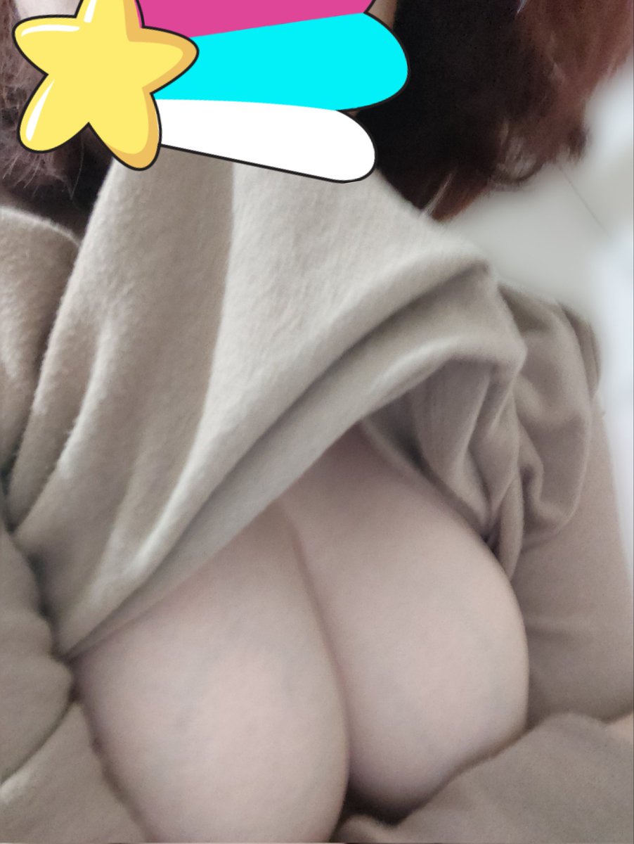 意外的朦朧美🙈🙈

#其實是手滑拍模糊
#忽然好想收到花花
#都是連續劇害的啦
#女人還是喜歡浪漫 https://t.co/e9WXVovmlp