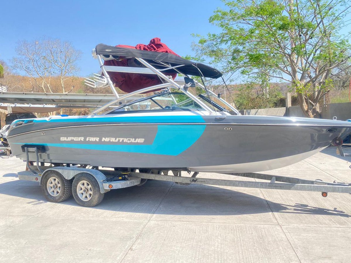 TeqAzuky's tweet photo. Venta y pensión de lanchas a 90 minutos de la Ciudad de México. Trato directo con propietarios 📲WhatsApp (55) 2957 1757 #cdmx #yatch #boat 
https://t.co/XC1BkRDIOh https://t.co/MmL8RYdUQ5