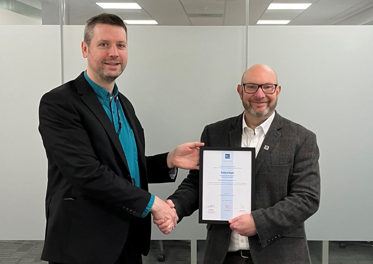 QinetiQ's tweet photo. We are proud to announce that Dr Richard Hoad, QinetiQ Senior Fellow, has been honoured with the prestigious International Electrotechincal Commissions 1906 Award from the #IEC! 🏆
#Electrotechnical #Electronictechnologies https://t.co/ceHU4GPzGO