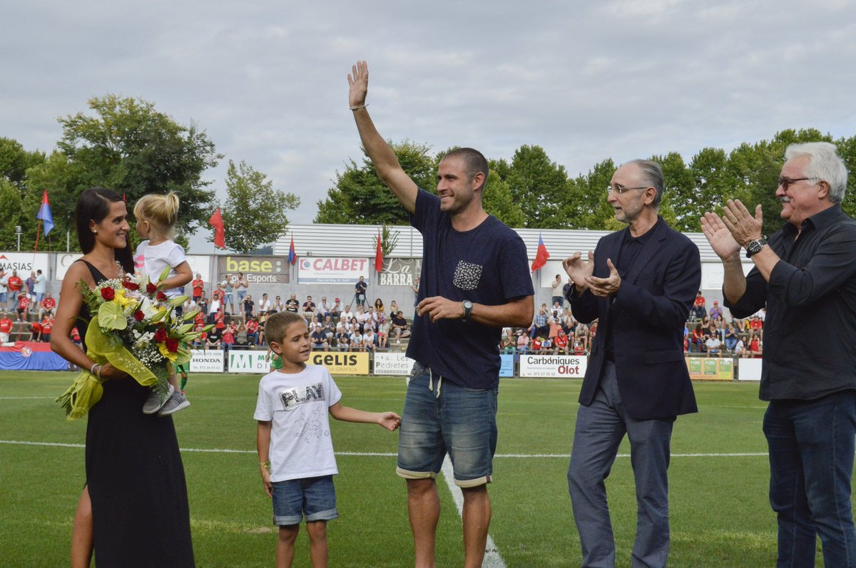 Unió Esportiva Olot tweet media