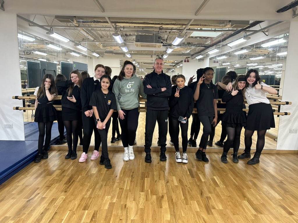 ASC - Jenny Thomson tweet media