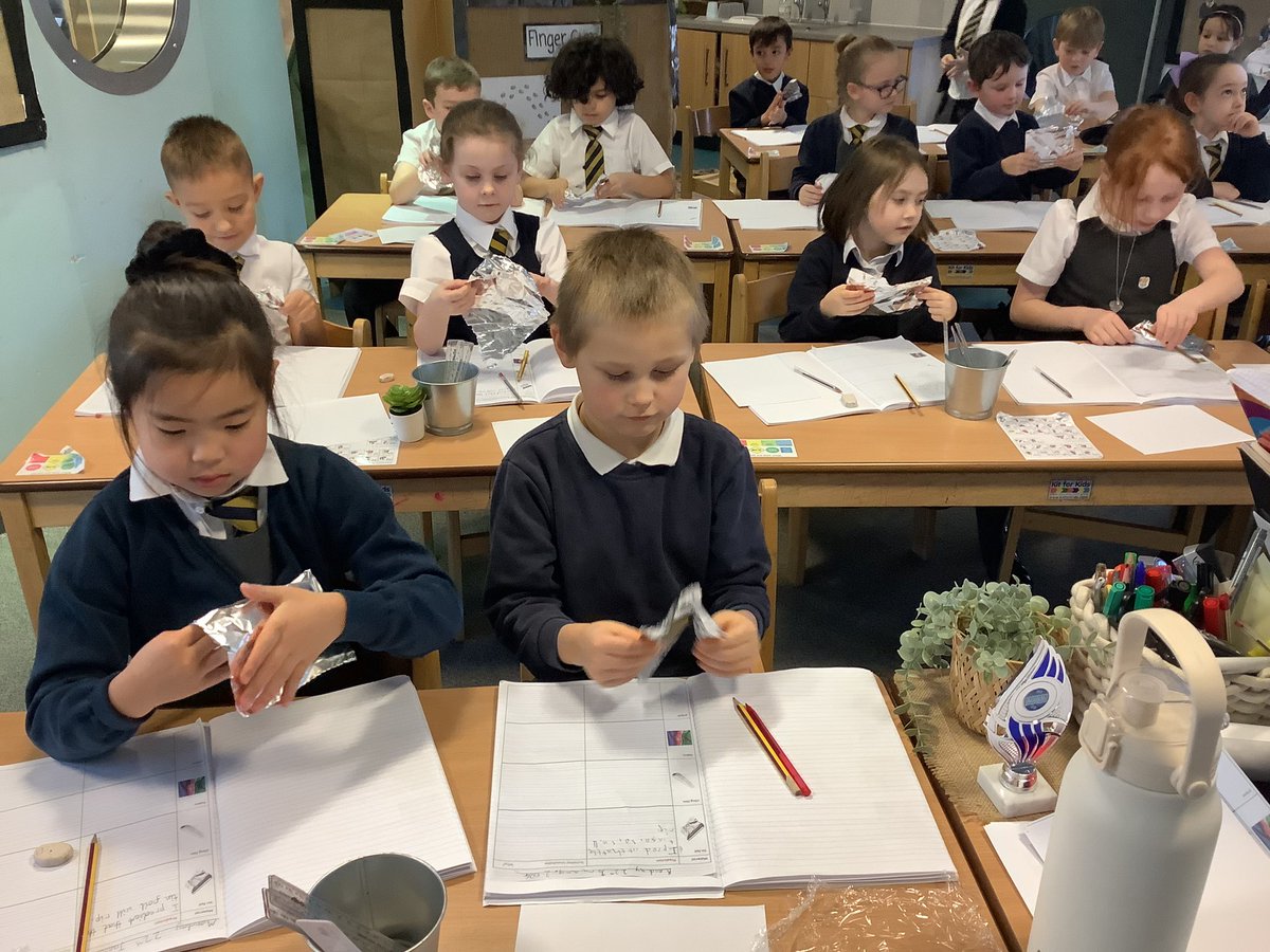 CroxtethCleaver's tweet photo. In science, we have been discussing the properties of everyday materials. We investigated what material would be the most suitable to make a book. #CroxtethScience @CroxtethC @RainbowEduMAT https://t.co/eX54R11aMZ