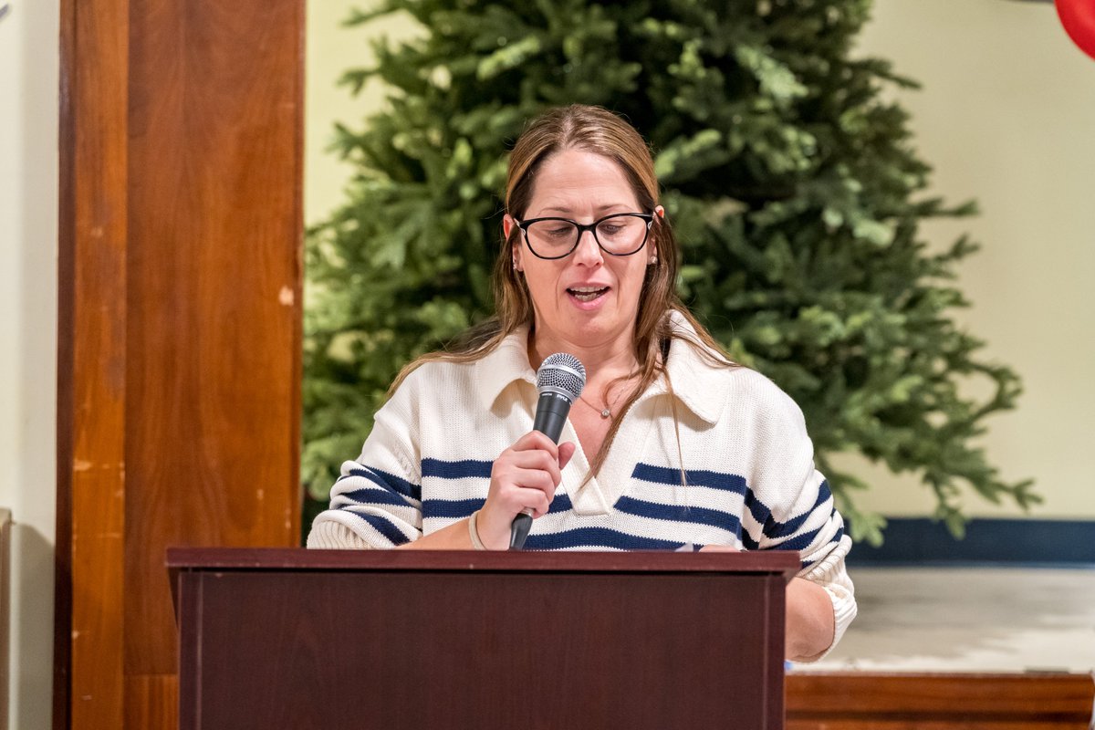 NYSOCFS's tweet photo. Commission for the Blind’s Julie Hovey was honored to speak at the Visions 2nd Annual Braille Celebration, where attendees heard how Braille has led to positive outcomes and independence for blind individuals. https://t.co/9m718sKjpi #BrailleLiteracyMonth #NYSCB https://t.co/b0pkQrFxlv