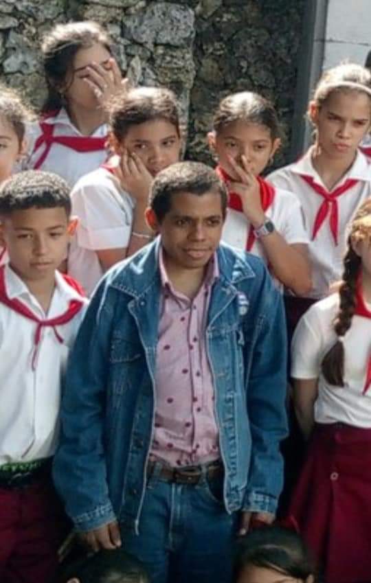 rancanoglenda7's tweet photo. Este es el resultado de no usar condon salen estos seres, 👇 abominables, un espermatozoide andante,😅🤣🤣😂 https://t.co/GCekGq8kOk