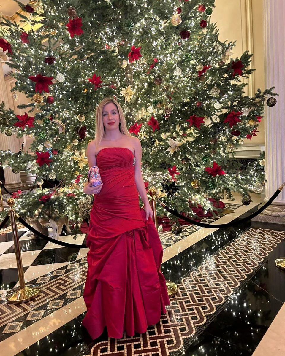 K_Bethani's tweet image. #CharityGala with some of my distinguished friends at @grandebretagne  for the support of the neonatology department of Attikon Hospital with Lifeline Hellas Humanitarian Organization &amp;amp; patron HRH Crown Princess Katherine.

#charity #lifelinehellas #Christmas #christmasgala