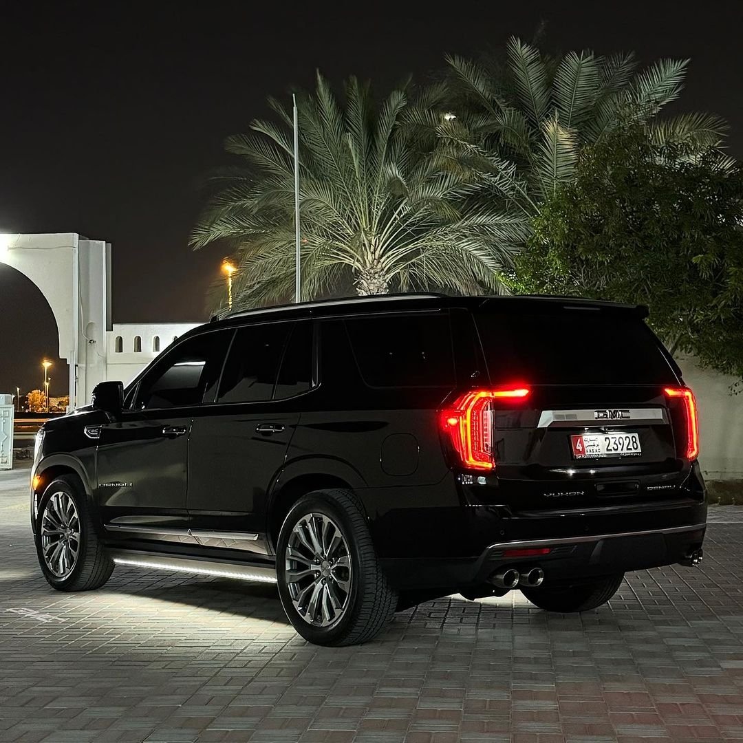 jarieszackb's tweet photo. Dark Attraction 💯
Stunning GMC Yukon Denali by @ui_383 😎
Swipe left... 
▪️▪️▪️
Via: @gmc_4_ever
🦾🦾🦾
.
.
#jarieszackb #cadillac 
#generalmotors  #gmc #gmcyukon #denali 
#americancars #supercars #v8 #4wd #luxurycars #luxurysuv #offroad #4x4  #wheels https://t.co/FfOidYES6G