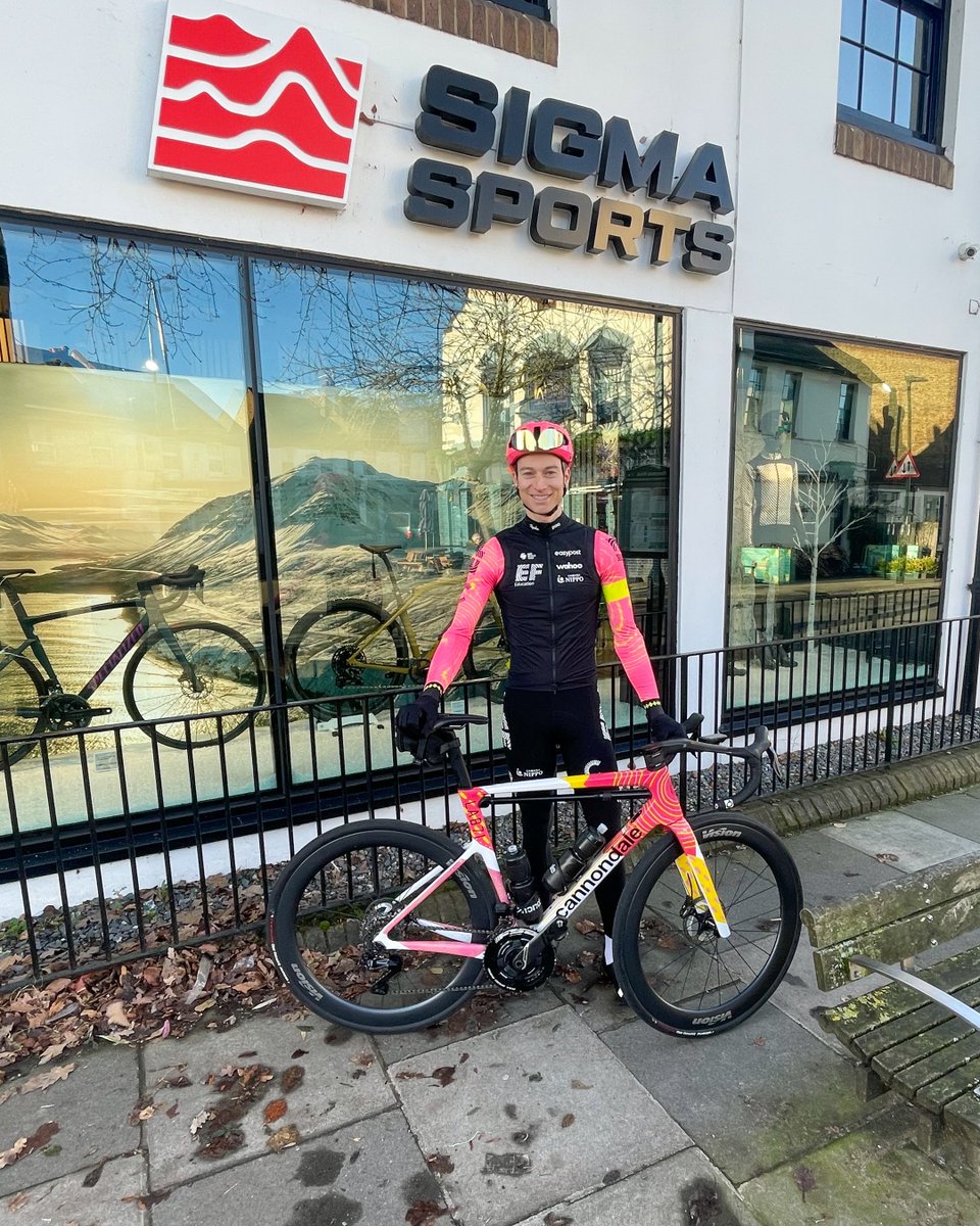 Adding a bit of spice to a cold Friday at our Hampton Wick store with a little help from a certain Mr Nielson Powless. It is not every day we get a visit from a WorldTour pro...Thanks Nielson for swinging by, we're loving that @EFprocycling vibe.