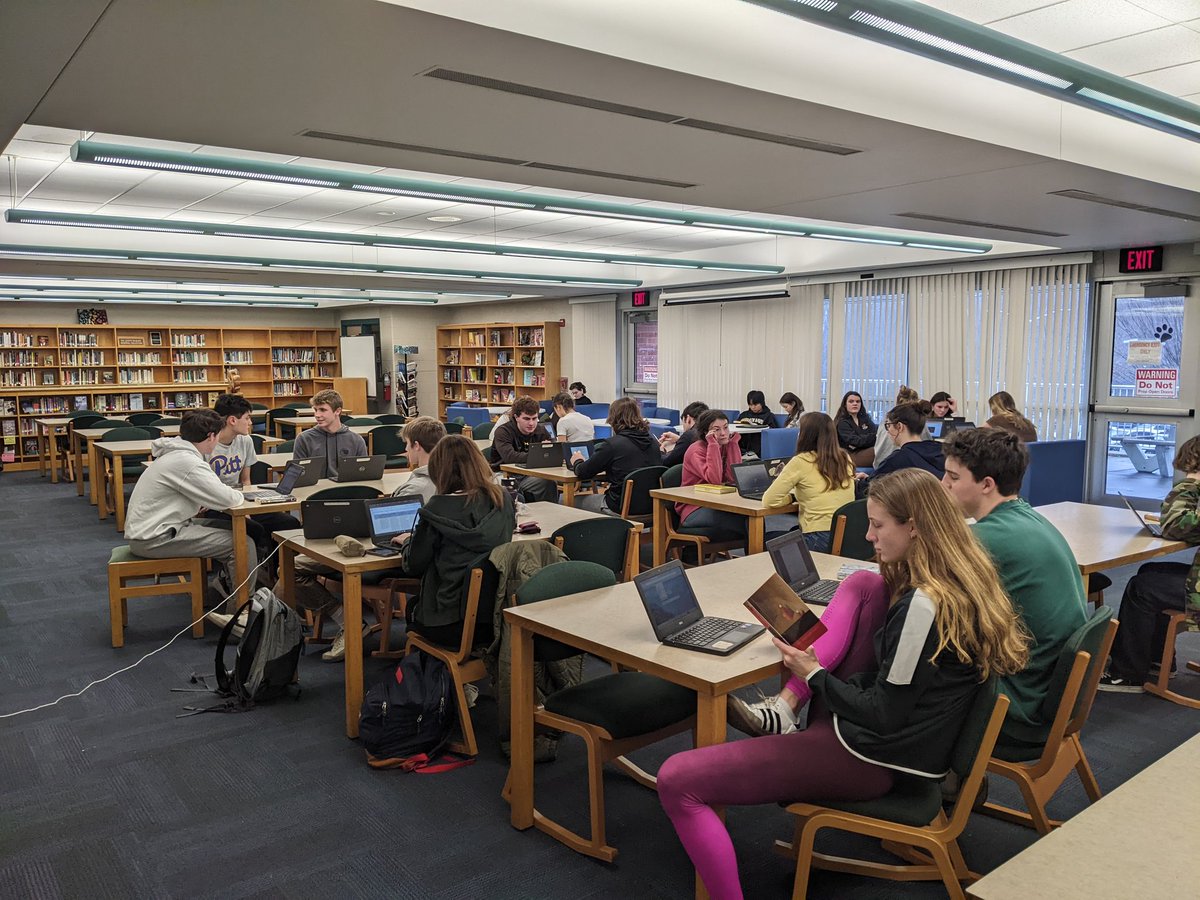 BCohenPA's tweet photo. 12th grade English students came to the Library to check out Dystopian fiction! #shlibrarylife https://t.co/hOHx14LPpi