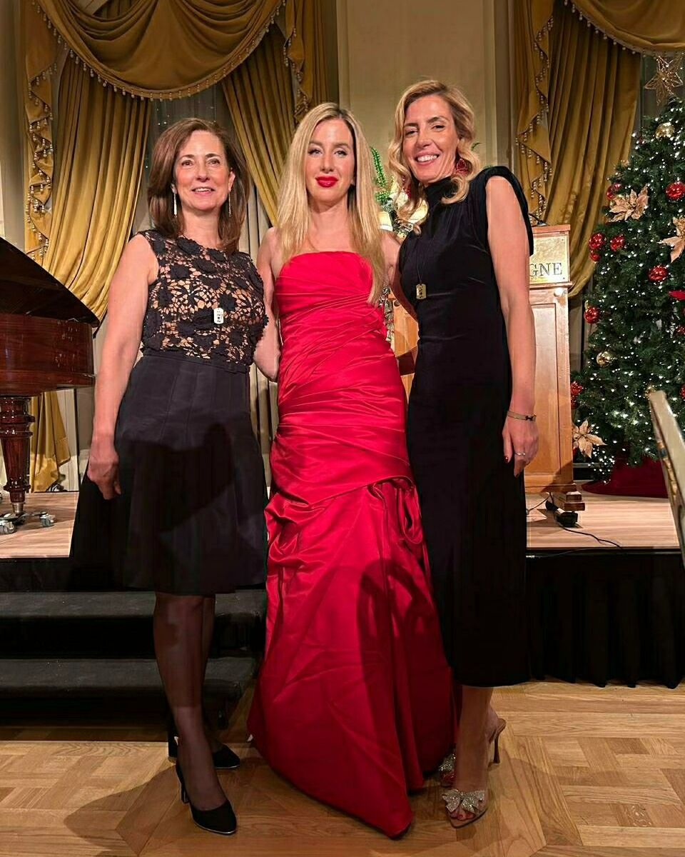 K_Bethani's tweet image. Φιλανθρωπικό #gala στο ξενοδοχείο Μεγάλη Βρετανία με διακεκριμένους φίλους για την υποστήριξη του νεογνολογικού τμήματος του Π.Γ. Νοσοκομείου "Αττικόν" με την Lifeline Hellas με την παρουσία των ΑΒΥ Πρίγκιπα Αλεξάνδρου και Πριγκίπισσας Αικατερίνης. 

#charity #christmasgala