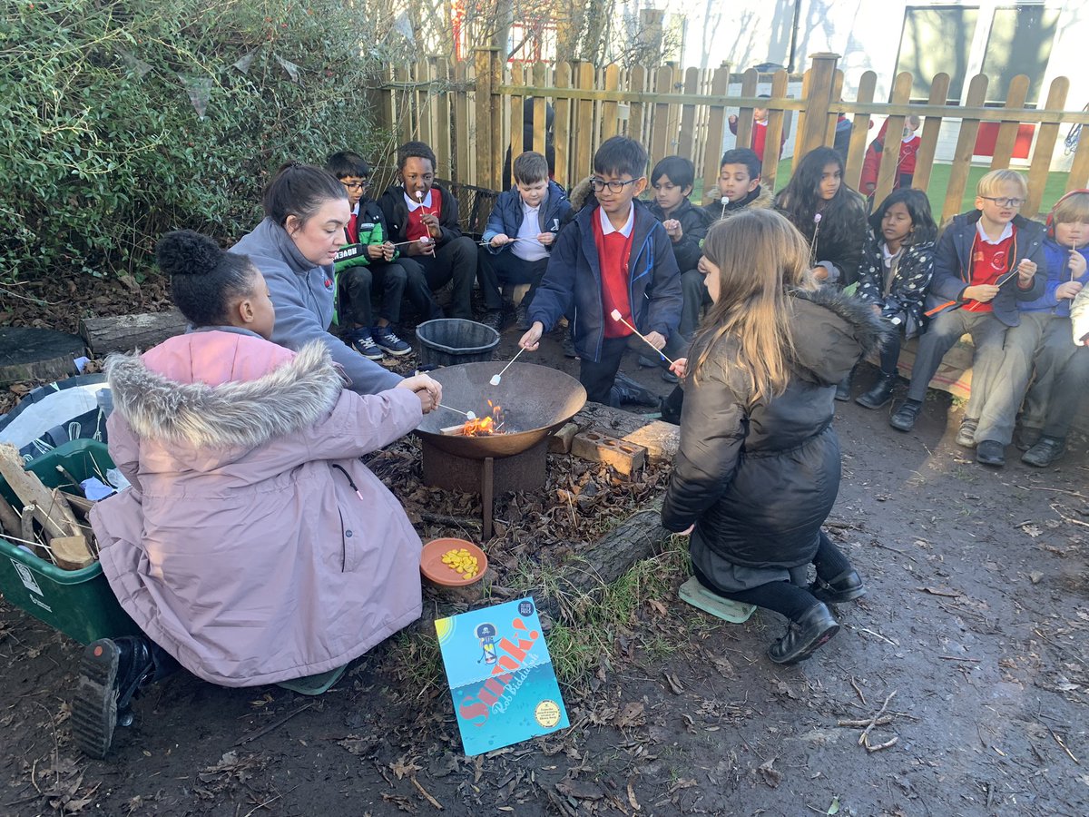 MissWatraCTS's tweet photo. We had the best Forest School with @MsHCTS today! We built pirate ships, looked for lost treasure, ate marshmallows, played catch the flag and even made our own treasure chests! What a fantastic way to end Cherry Week 🍒 @CTS_Watford @headcherrytree https://t.co/9qlBfLuDpx