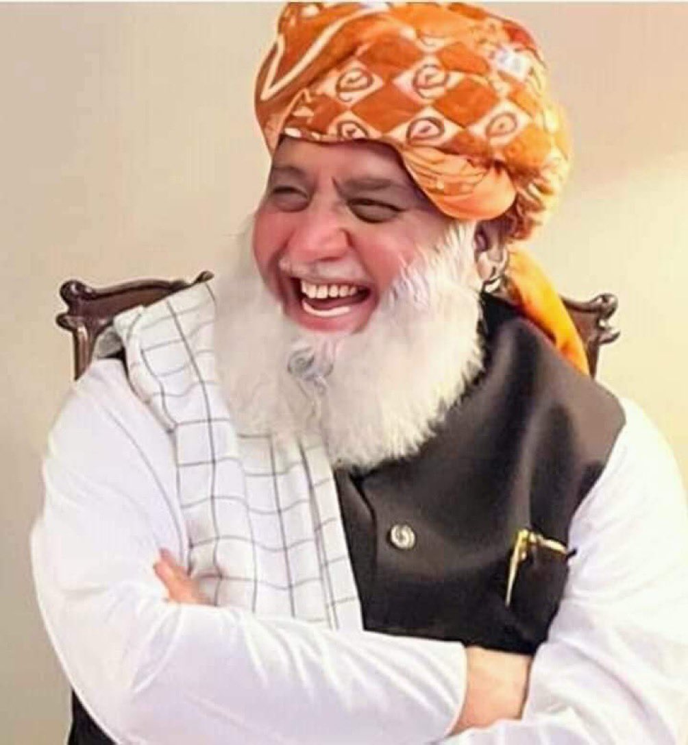 najibdawar's tweet photo. Now our turn✊✊!!!! Don’t come infront of us!!!!
Will snatch your dreams!!!
It’s my politics not yours dance party!!!
#VoteForKitab https://t.co/BzE4fC29D6