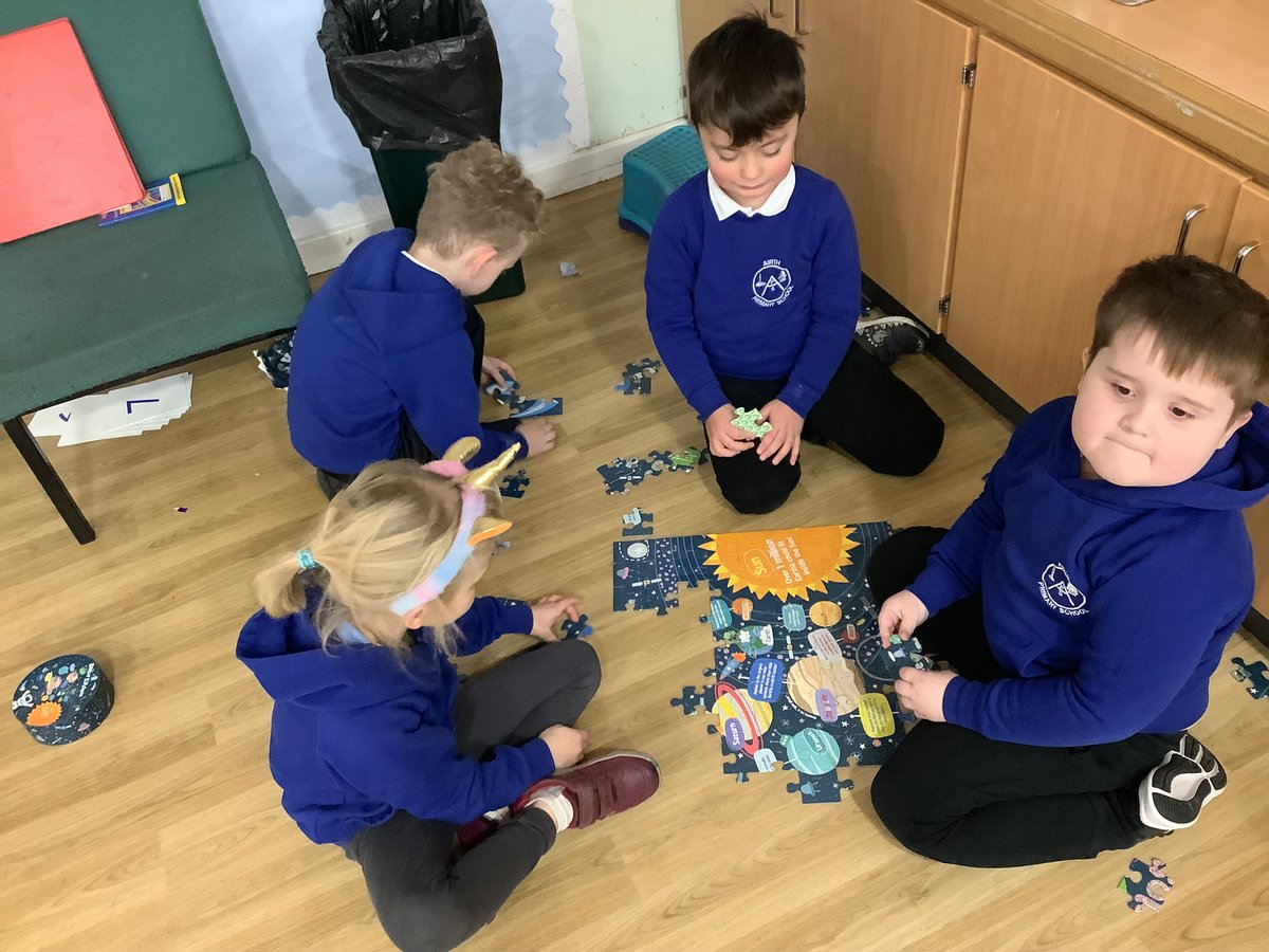 MissRBrooksAPS's tweet photo. We started learning through our context of Space this week 🌍🌞 We  have  been  identifying  and  forming  numbers  to  20  and  becoming  more  independent  with  our  reading  ⭐️ @airthprimary https://t.co/UlT0BQhAfQ