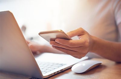 drugfreeIL's tweet image. Does online chatting seem more manageable than picking up the phone? Text "HELP" to 833234 or chat with an IL Helpline Specialist at buff.ly/469aOlV - The Helpline Specialist will introduce themselves and ask how they can help. #VirtualHelp #HopeIsHere