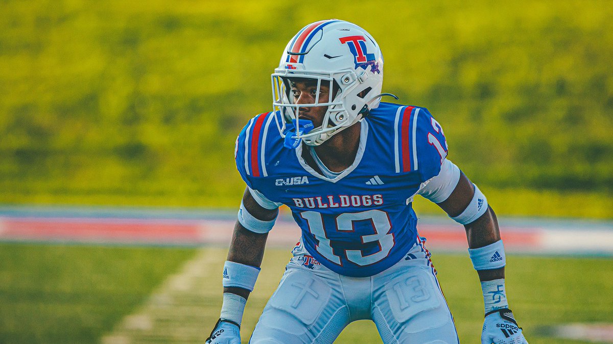zachruffin_'s tweet photo. #AGTG✝️ Blessed to say I have received my first offer from @LATechFB 
@CoachCarter_LT @shayhodge3 @ESPN3ALLDAY @MacCorleone74 @MeshAcademy @CoachRuffin39 https://t.co/TTrZzFoW6c