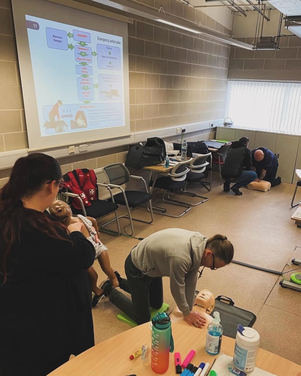 Explain Research tweet media