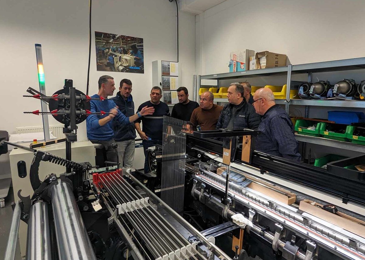 picanolnv's tweet photo. Each year, we offer our service team the opportunity to keep growing together via several technical seminars. More than 150 of our motivated and experienced team of technicians recently followed a practical and theoretical training program. #picanol #letsgrowtogether #beconfident https://t.co/jekCjMxODW
