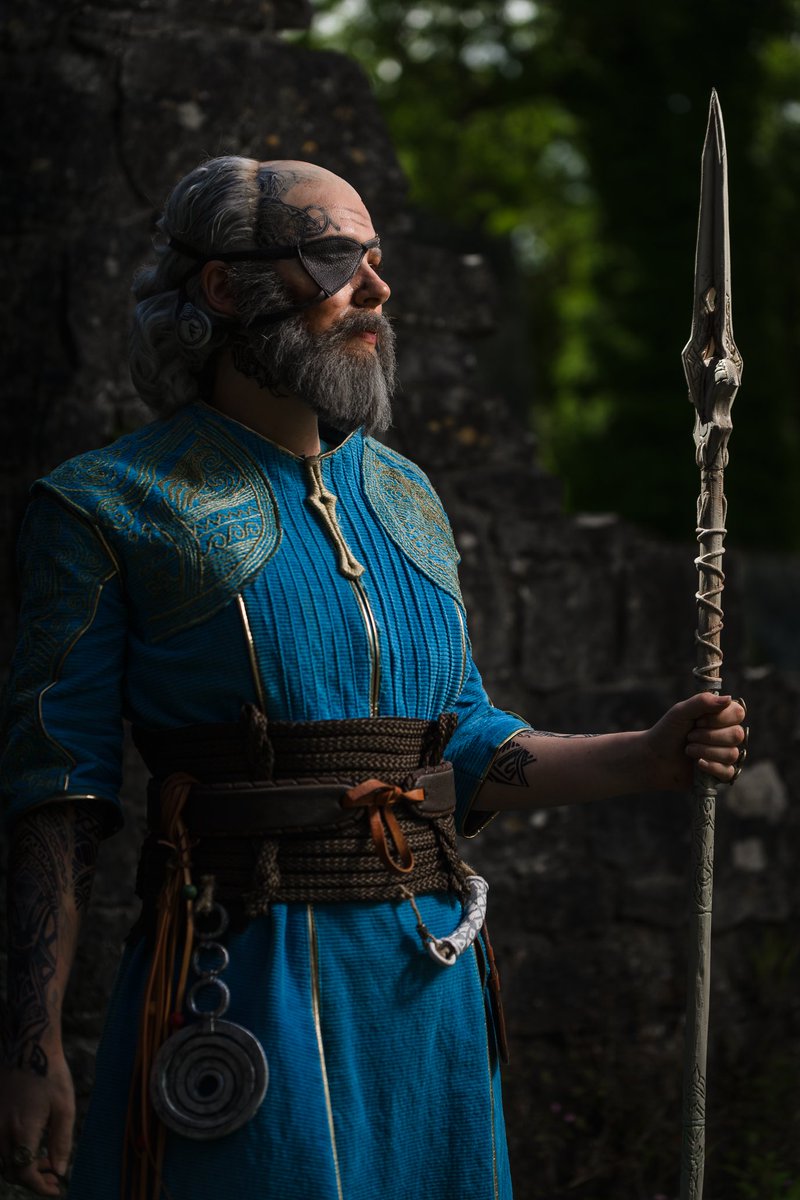 skathi_cos's tweet photo. "I have to know what happens next... I'll never stop."

Surprise Odin on your timeline! 🐦‍⬛❄️
Picture and edit by @Weiman 

#GodOfWarRagnarok #GodOfWarRagnarokValhalla @SonySantaMonica https://t.co/zybEbLMYUq