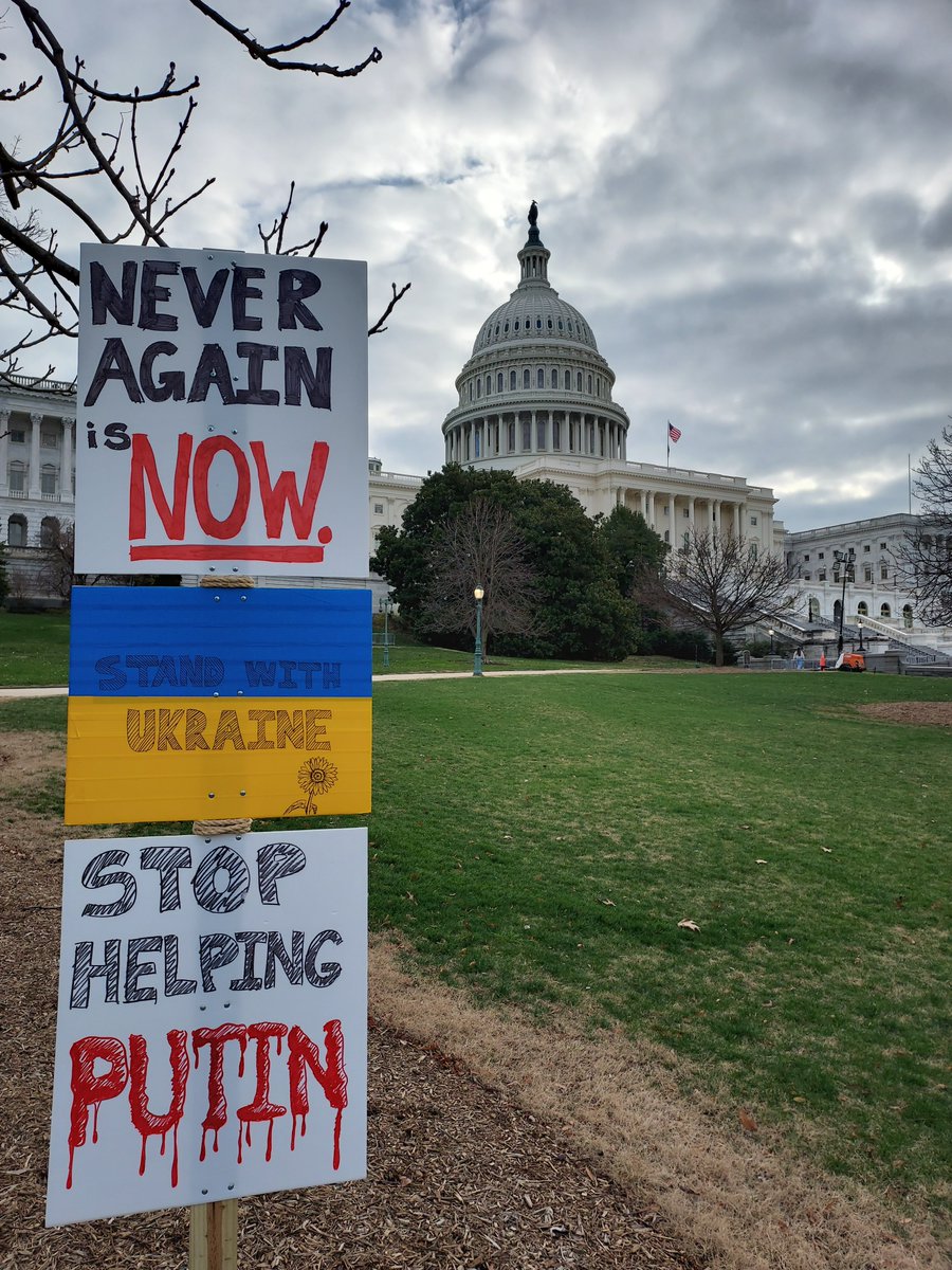 beper_mcskeper's tweet photo. Back at the capitol https://t.co/YHOW5S1wbY