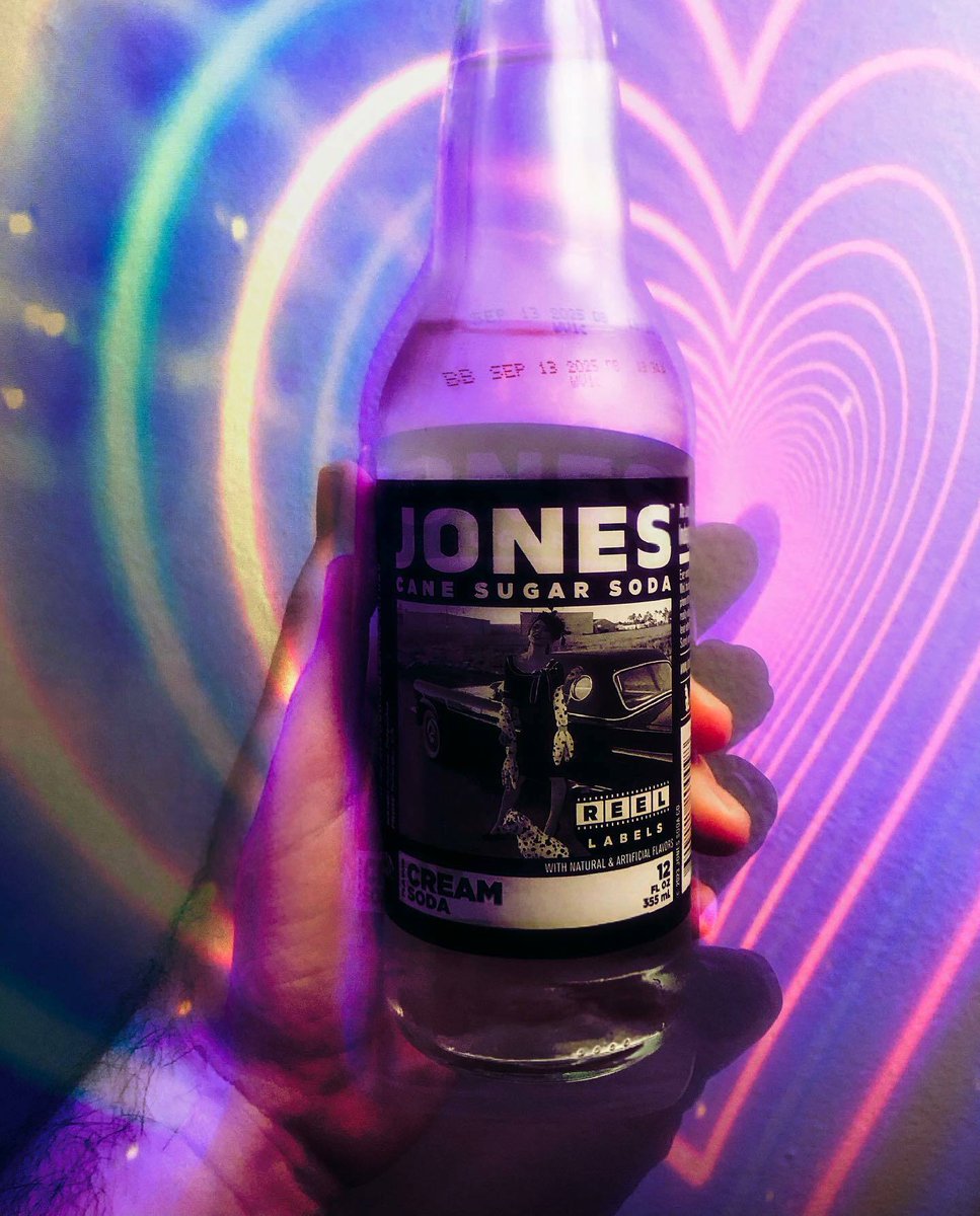 jonessodaco's tweet photo. We let AI come up with this caption 🤖 😶: "An old-school soda bottle bathed in the striking glow of neon heart lights. Truly a vintage-inspired photography treat, reminiscing the good old days." #retrolight #sodapoplove💖🍾🎞️🔮
📸: @evenstephenofficial https://t.co/PYe4n26IOf