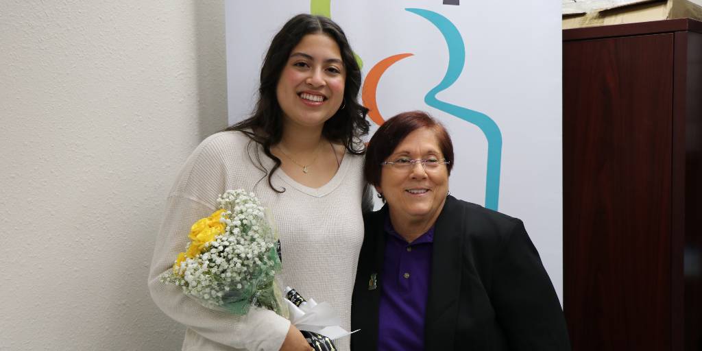 Congrats Ashley Trochez-Castillo, a senior at <a href="/CHSCanes/">Citrus High School, Inverness, FL 🌀🌀🌀</a>, who has just been chosen for the highly coveted "Leaders 4 Life Fellowship" by Take Stock in Children / Asofsky Family Foundation. 

She not only receives this recognition but also a generous $40,000 scholarship.💵