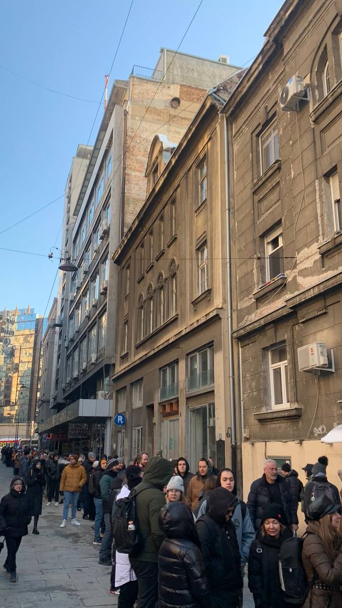 Огромное спасибо всем, кто поддержал мое выдвижение, поставив подпись! 

Многие переживали, что подписи, которые российские граждане поставили в точках сбора по всей планете, не пригодились.  

Это не так. Все подписи будут доставлены в Россию и пересчитаны штабом.  

Эти подписи