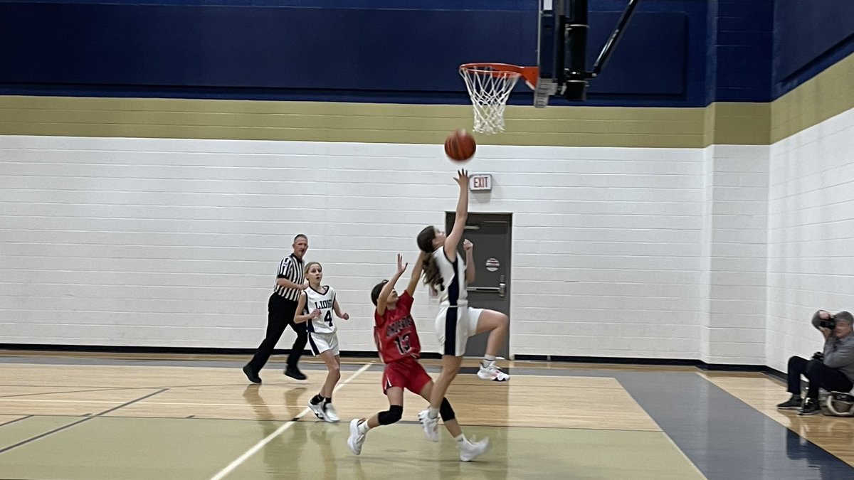 The Lions Den tweet media