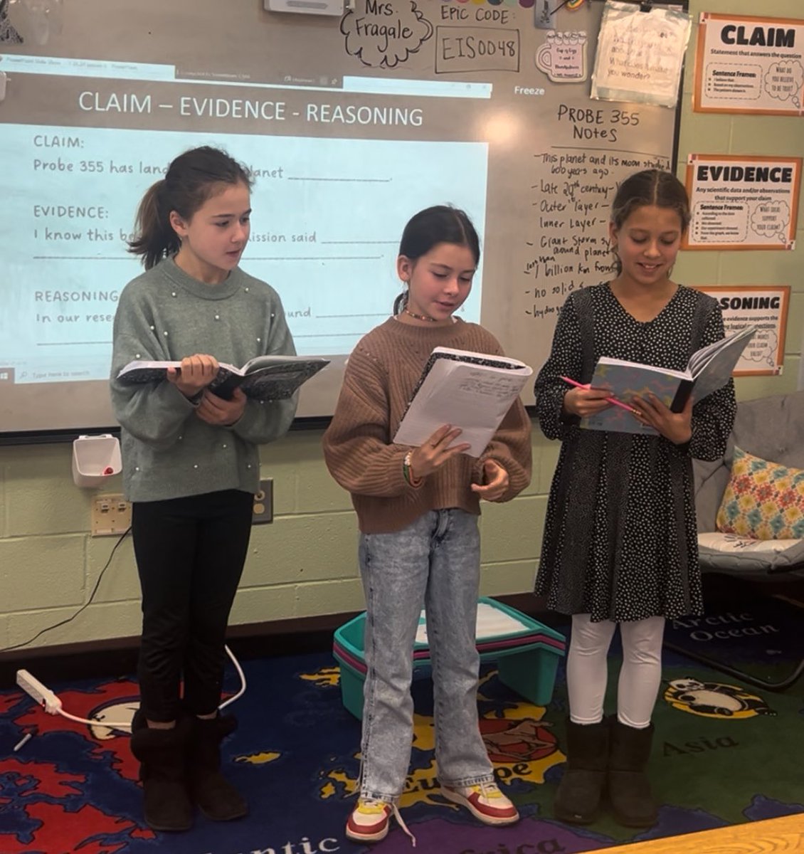 Lizzie Fragale tweet media