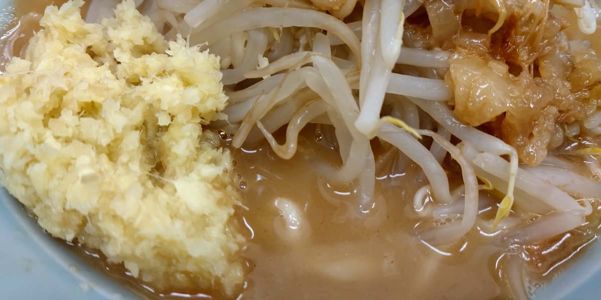 plesure2019's tweet photo. ラーメン鬼首　北仙台店
ミニラーメン　生姜
最終日　店に向かう途中で泣いた
今までの感謝　閉店の悲しさ
いろんな感情があった
いつ来ても　いつ食べても最高のラーメン　雰囲気　スタッフありがとうございました
鬼道家も全力応援📣
ニューラルさん、LENNさん、PIANOMENさん　お世話になりました☺ https://t.co/kI9jkWpaoF