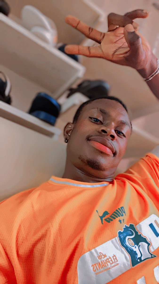 Khalil_Choco's tweet image. Fier d’être Ivoirien 🇨🇮
Thank you so much GOD🙏🏾♥️